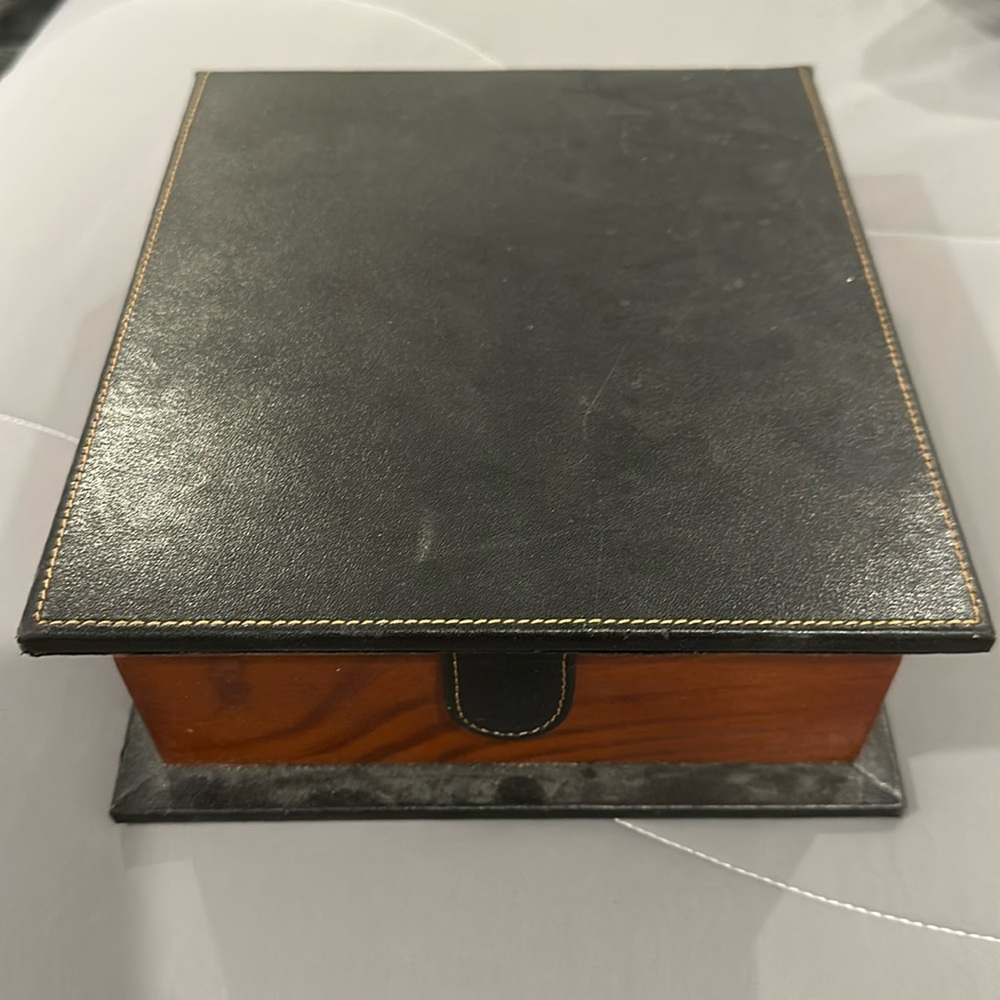 Shoeshine kit